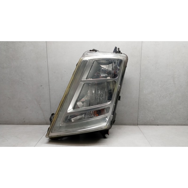 VOLVO truck FARO ANTERIORE SINISTRO VOLVO truck FH euro 6 usato