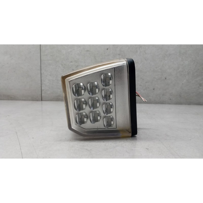 VOLVO truck FRECCIA ANTERIORE SINISTRA VOLVO truck FH euro 6 usato