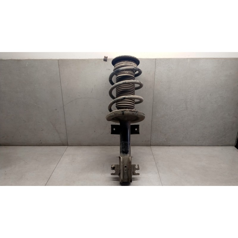 RENAULT van AMMORTIZZATORE ANTERIORE SINISTRO RENAULT van Master 2014>2019 usato