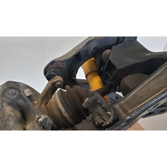 FRONT HALF-AXLES LEFT  NISSAN King Cab 1988>1998 used