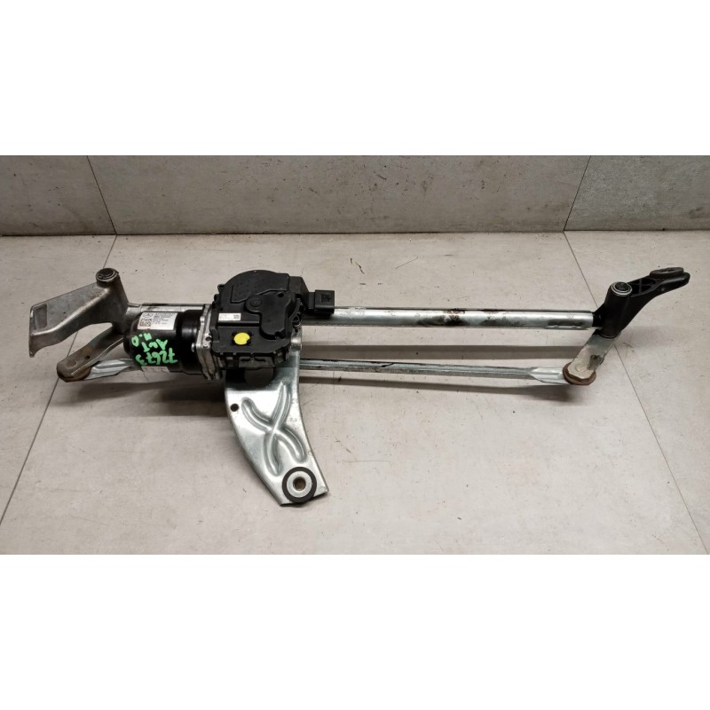 MERCEDES-BENZ windshield wiper motor MERCEDES-BENZ Classe A (W177) 2018> used