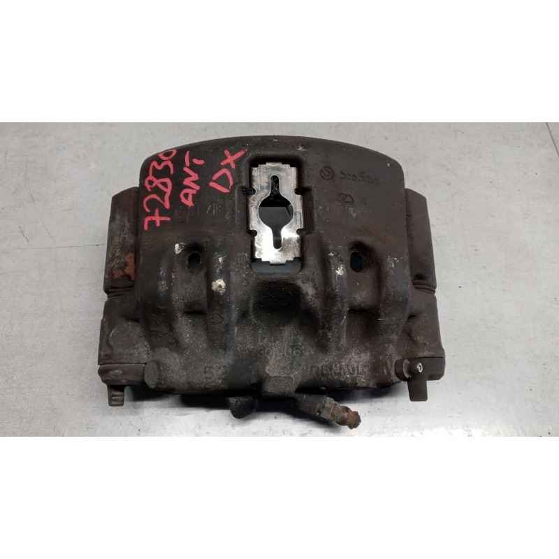 RENAULT van RIGHT FRONT CALIPER BRAKE  RENAULT van Mascott used