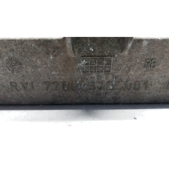 TRAVERSA ANTERIORE PARAURTO RENAULT van Mascott usato