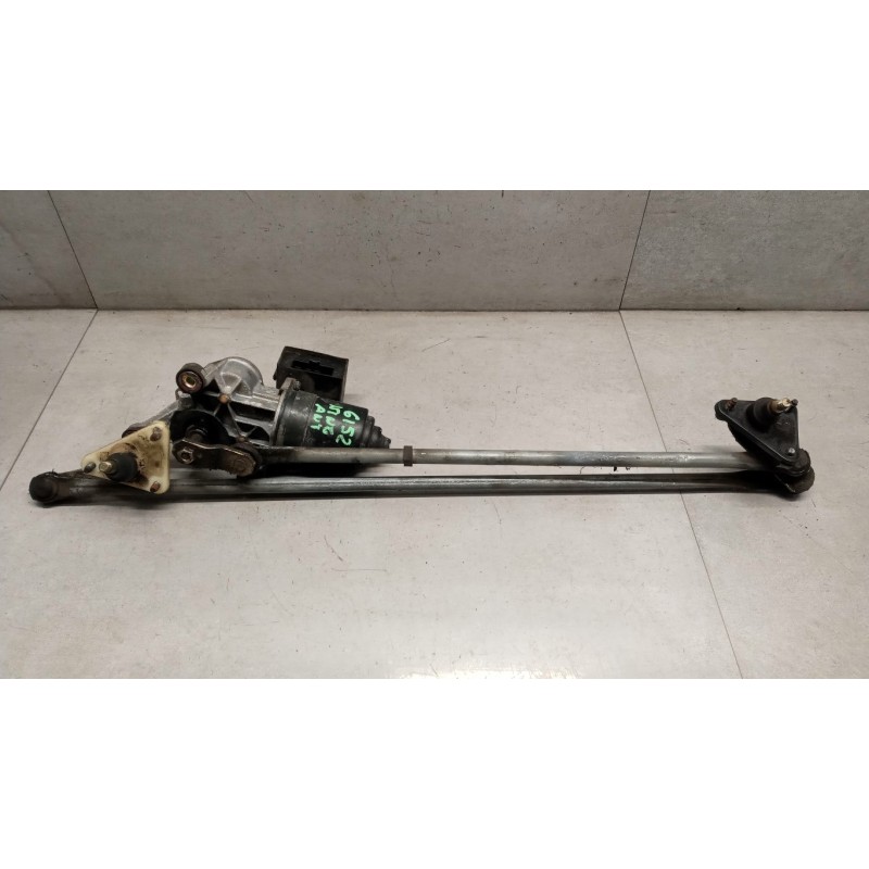 NISSAN windshield wiper motor NISSAN King Cab 1988>1998 used
