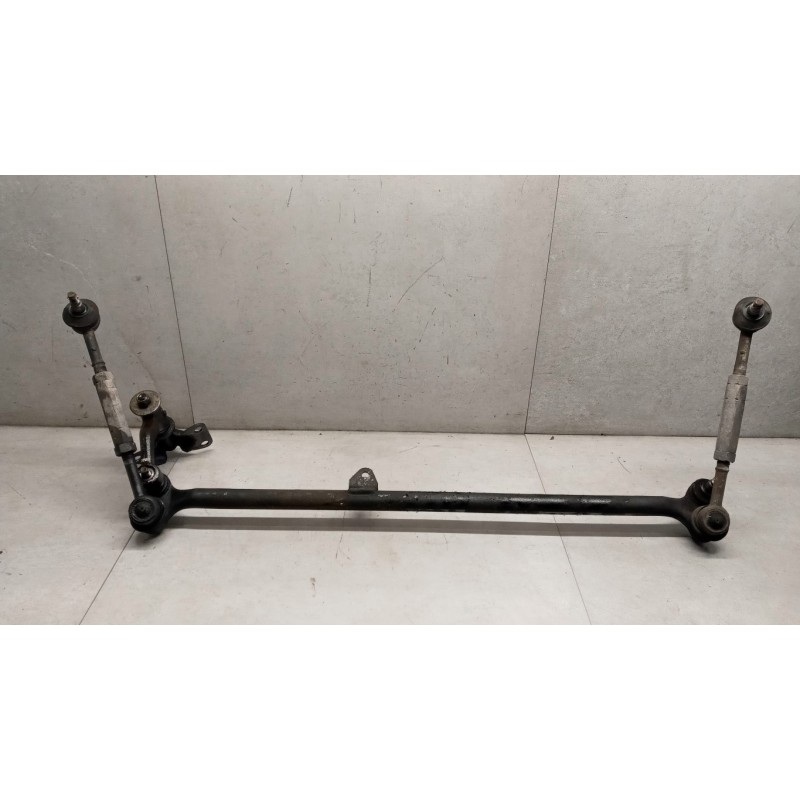 NISSAN STEERING BAR  NISSAN King Cab 1988>1998 used