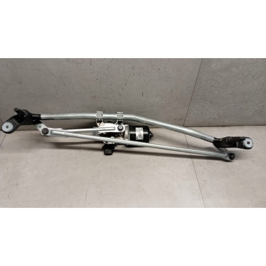 windshield wiper motor DACIA Duster 2021> used