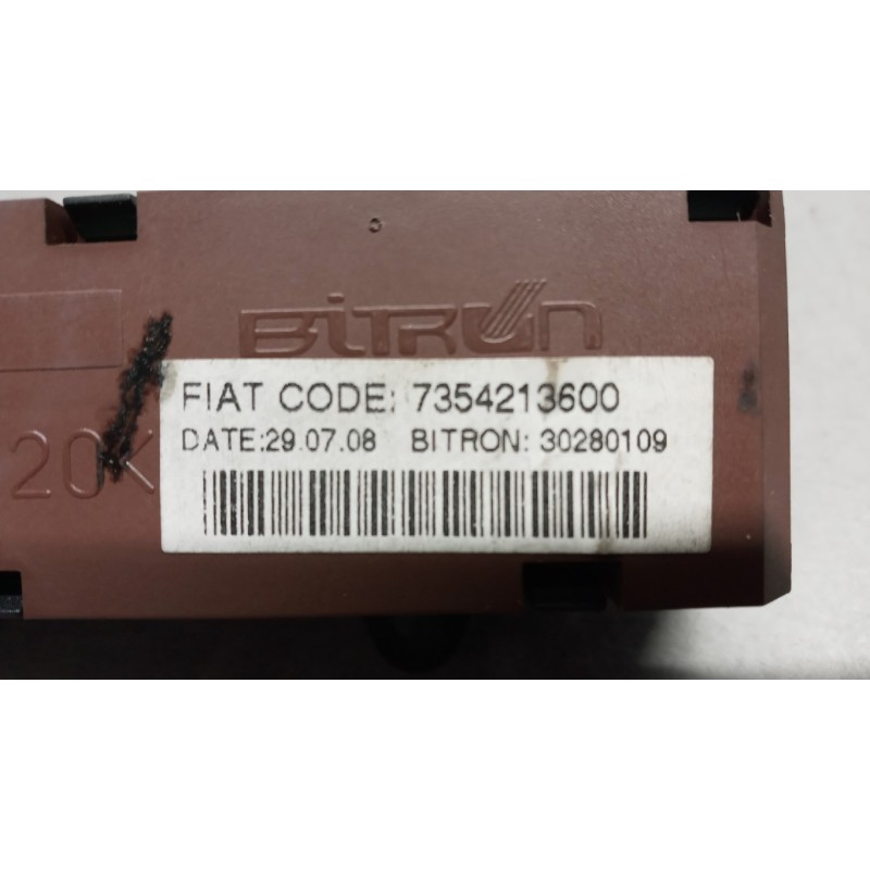 FIAT van INTERRUTTORI E PULSANTI ABITACOLO FIAT van Ducato 2006>2014 usato