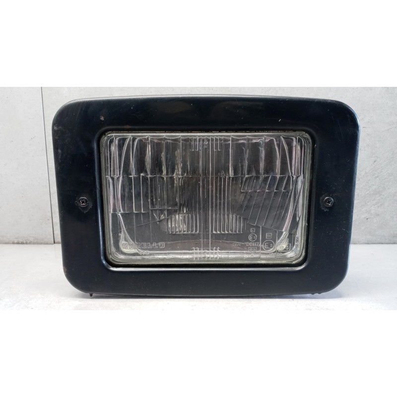 FIAT truck RIGHT HEADLIGHT FIAT truck 110 NC used
