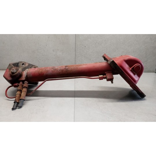 PISTONE ALZA CABINA FIAT truck 110 NC usato