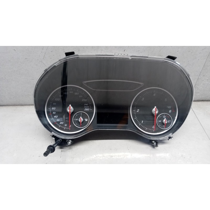 MERCEDES-BENZ QUADRO STRUMENTI MERCEDES-BENZ Classe B (W246) 2014>2019 usato