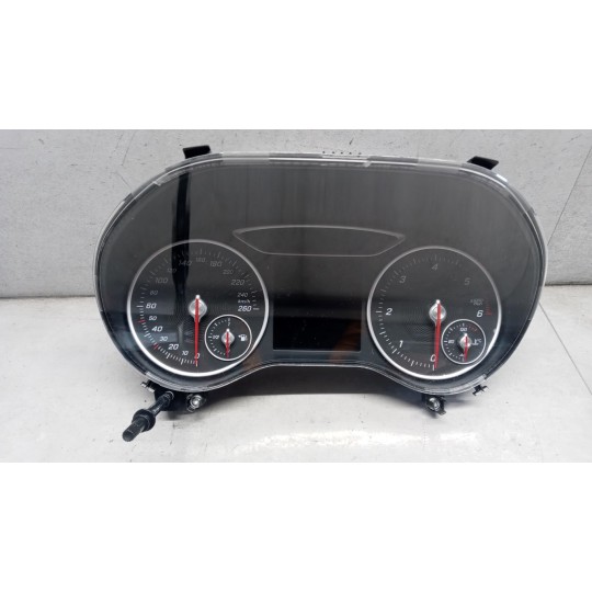 QUADRO STRUMENTI MERCEDES-BENZ Classe B (W246) 2014>2019 usato
