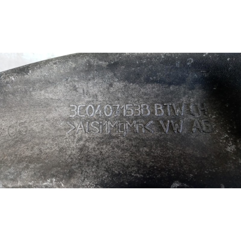 VOLKSWAGEN BRACCIO OSCILLANTE ANTERIORE INFERIORE SINISTRO VOLKSWAGEN Passat 2005>2010 usato