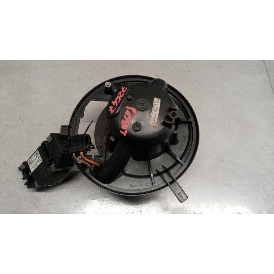 MOTORINO VENTILAZIONE INTERNA VOLKSWAGEN Passat 2005>2010 usato