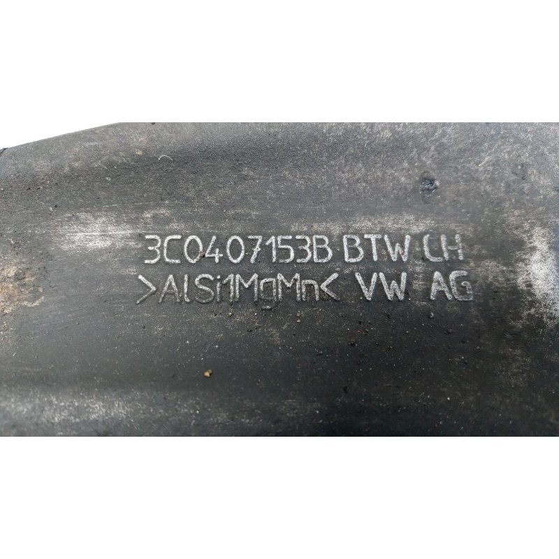 VOLKSWAGEN BRACCIO OSCILLANTE ANTERIORE INFERIORE DESTRO VOLKSWAGEN Passat 2005>2010 usato