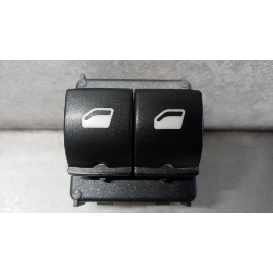 INTERRUTTORI E PULSANTI ALZAVETRI CITROEN C3 2016>2020 usato