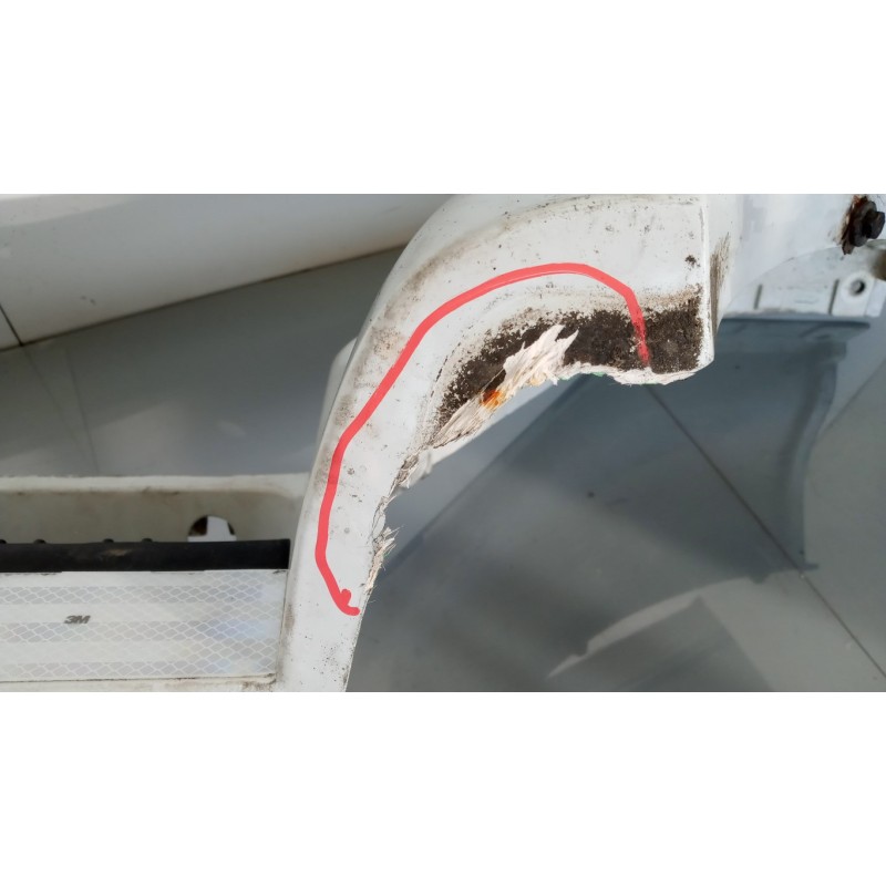 RENAULT truck LEFT FRONT MUDGUARD  RENAULT truck Premium 2005>2013 used