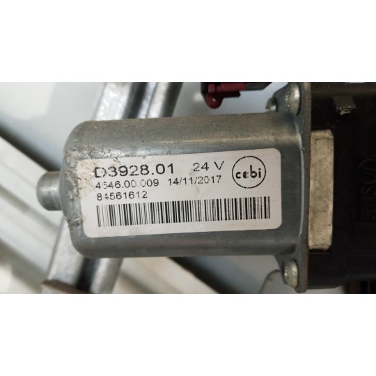 ALZA VETRI ANTERIORI SINISTRO RENAULT truck Premium 2005>2013 usato