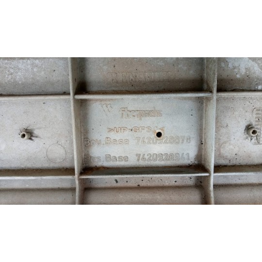 PARAURTI ANTERIORE RENAULT truck Premium 2005>2013 usato