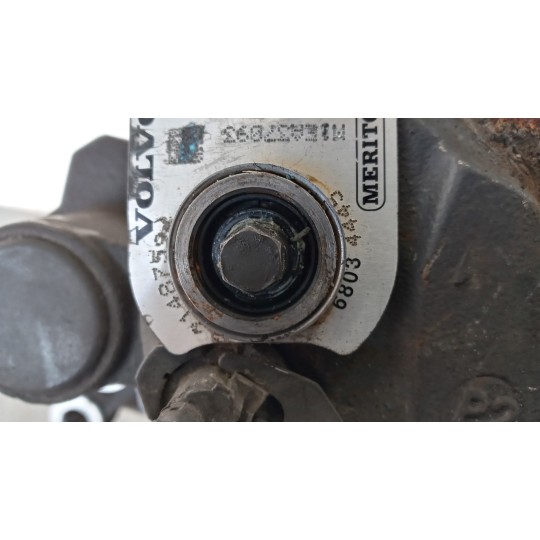 PINZA POSTERIORE DESTRA VOLVO truck FH euro 6 usato