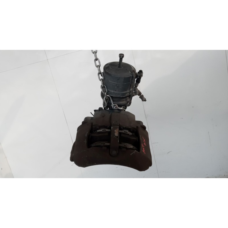 VOLVO truck PINZA ANTERIORE DESTRA VOLVO truck FH euro 6 usato