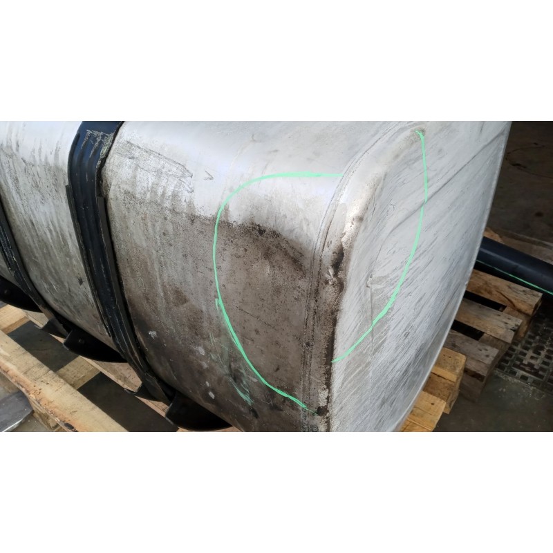 RENAULT truck SERBATOIO CARBURANTE RENAULT truck Premium 2005>2013 usato