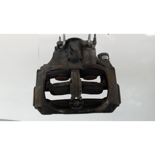 PINZA ANTERIORE DESTRA MAN TGX euro 6 usato