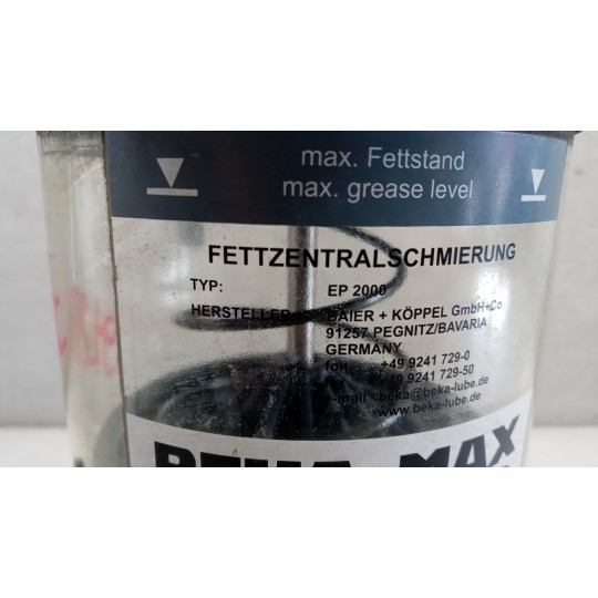 GREASE GUN PUMP MAN TGX euro 6 used