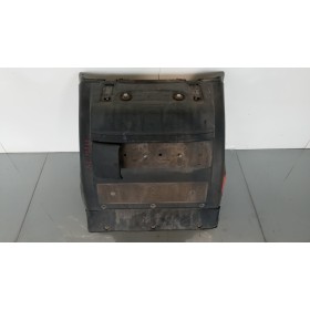 PARAFANGO POSTERIORE MAN...