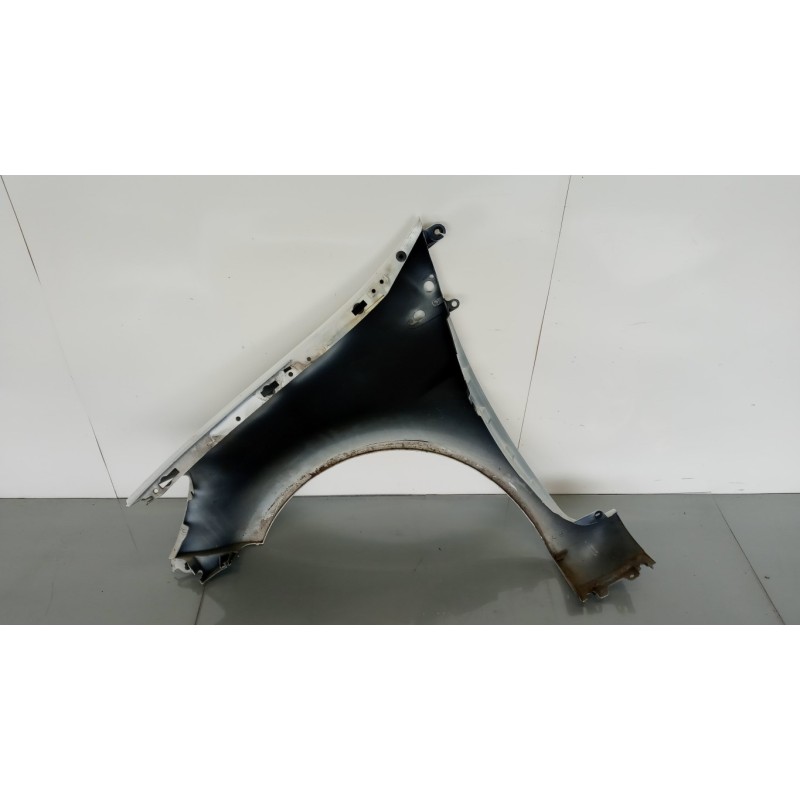 RENAULT PARAFANGO ANTERIORE DESTRO RENAULT Clio 2009>2012 usato
