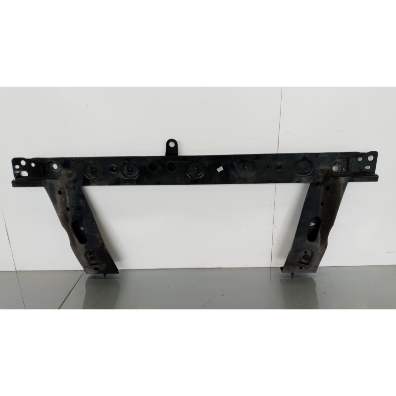 RENAULT TRAVERSA SUPPORTO RADIATORE RENAULT Clio 2009>2012 usato