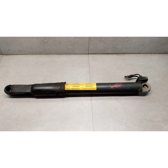 CAB LIFT PISTON  IVECO Stralis 2013> used