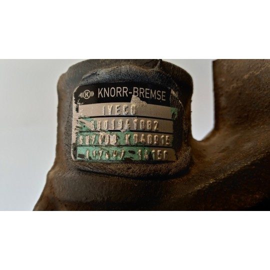 PINZA ANTERIORE DESTRA IVECO Stralis 2013> usato