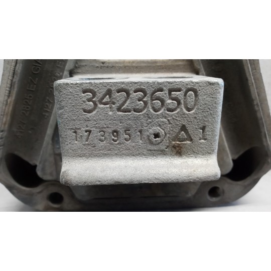 SUPPORTO MOTORE IVECO Stralis 2013> usato