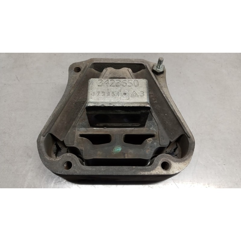 IVECO SUPPORTO MOTORE IVECO Stralis 2013> usato