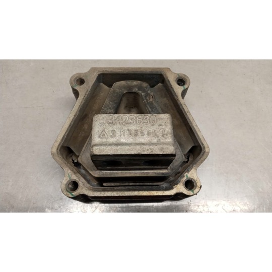 SUPPORTO MOTORE IVECO Stralis 2013> usato