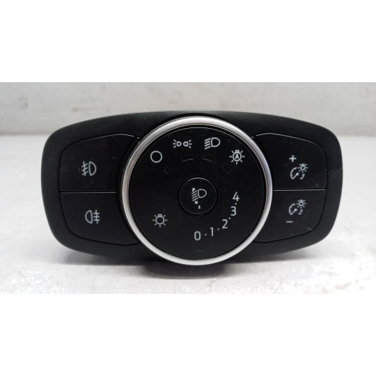 BLOCK LOGHTS  FORD Fiesta 2017> used