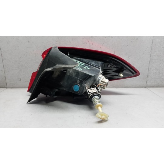 FARO POSTERIORE ESTERNO SINISTRO FORD Fiesta 2017> usato