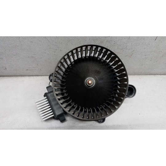 MOTORINO VENTILAZIONE INTERNA FORD Fiesta 2017> usato