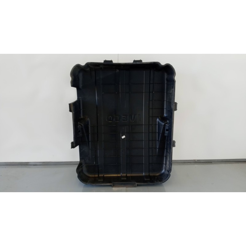 IVECO COPERCHIO PORTABATTERIA IVECO Stralis 2013> usato
