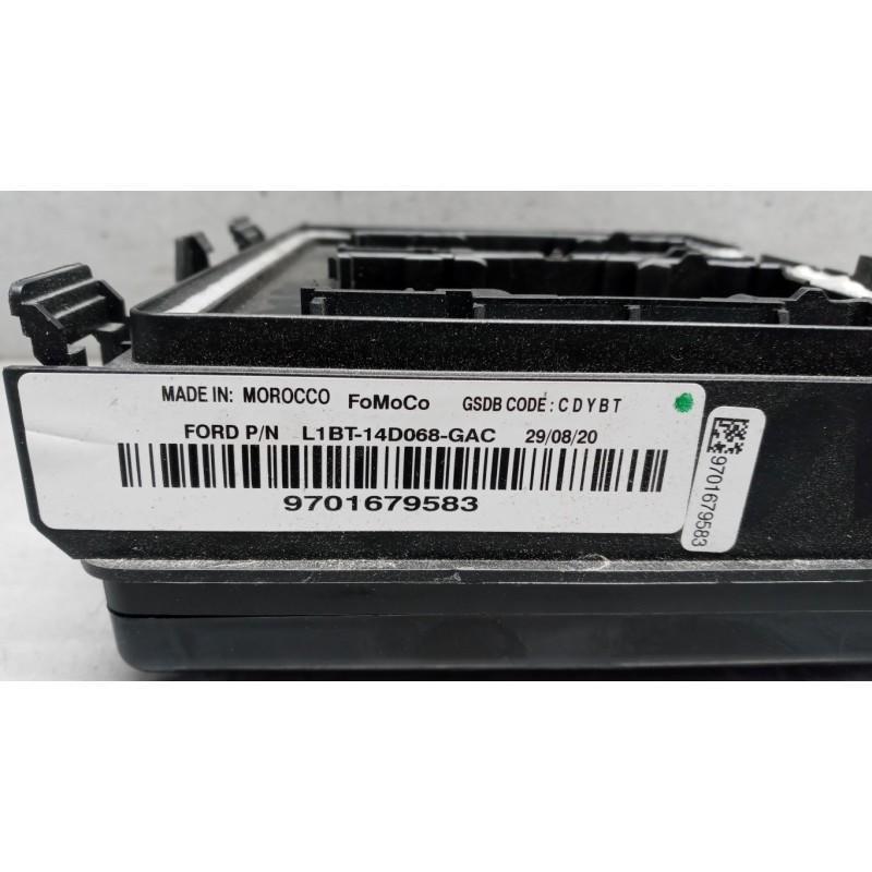 FORD FUSE BOX FORD Fiesta 2017> used