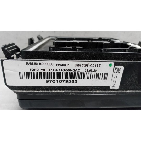 FUSE BOX FORD Fiesta 2017> used