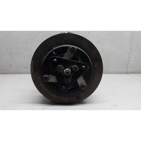 AIR CONDITIONER COMPRESSOR RENAULT truck Premium 2005>2013 used