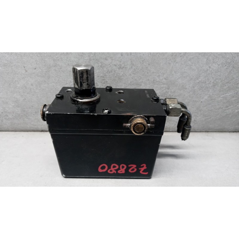 RENAULT truck CAB LIFT PUMP  RENAULT truck Premium 2005>2013 used