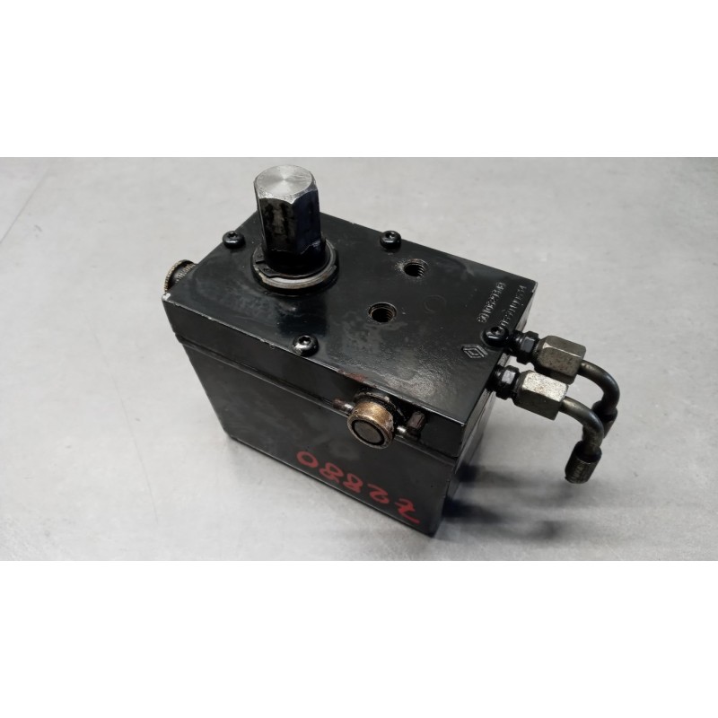 RENAULT truck POMPA IDR ALZACABINA RENAULT truck Premium 2005>2013 usato