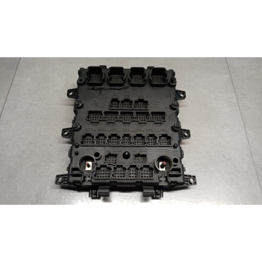 SCATOLA FUSIBILI RENAULT truck Premium 2005>2013 usato