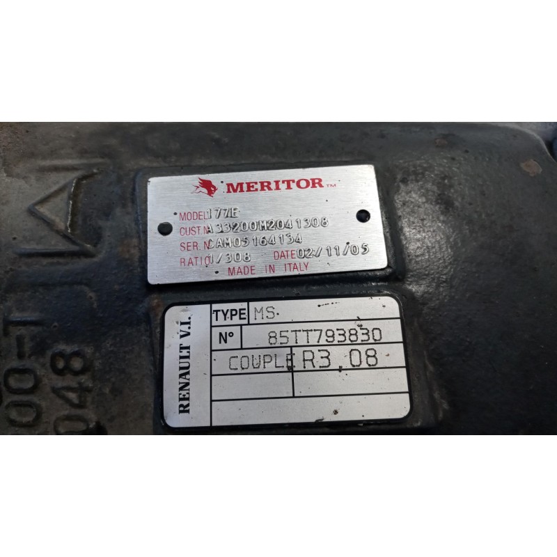 RENAULT truck ASSALE POSTERIORE RENAULT truck Premium 2005>2013 usato