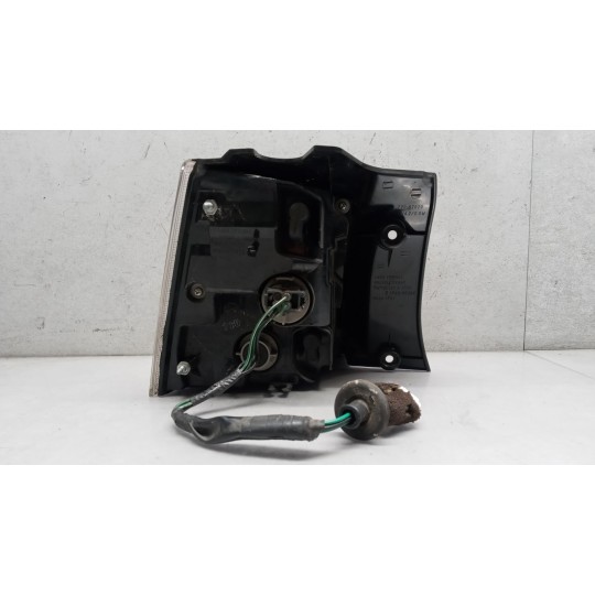 FARO POST ESTERNO LED DESTRO MITSUBISHI Outlander 2007>2012 usato