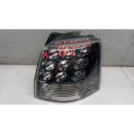FARO POST ESTERNO LED DESTRO MITSUBISHI Outlander 2007>2012 usato