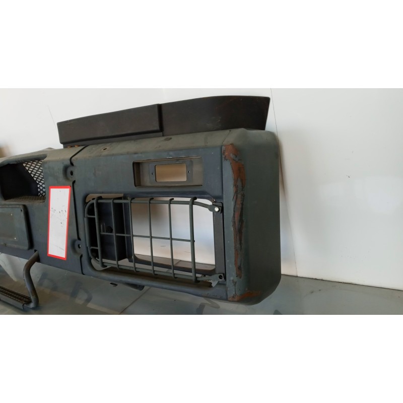 IVECO CANTONALE PARAURTI ANT SX IVECO EUROTECH usato