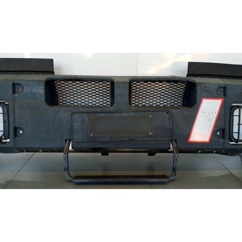 IVECO PARAURTI CENTRALE ANTERIORE IVECO EUROTECH usato